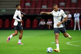 身材比例完 身材比例完